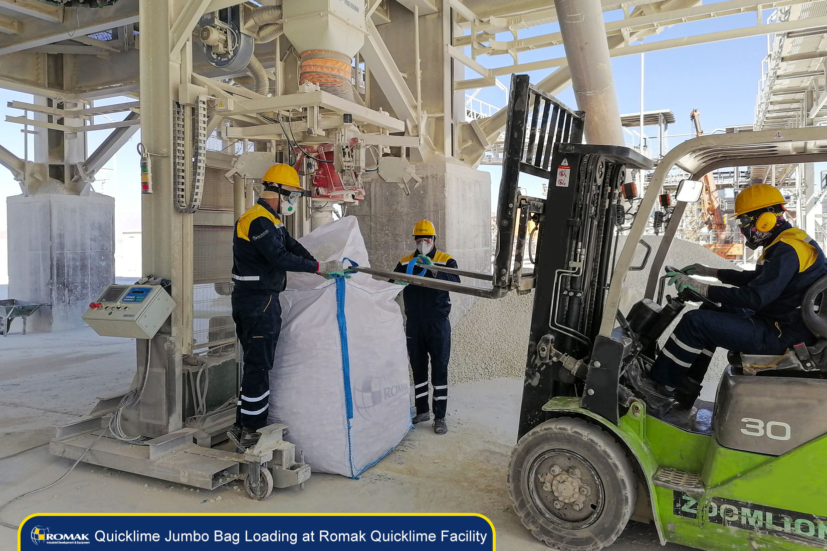 Industrial packaging of high-purity quicklime in jumbo bags for bulk export by Romak Trading